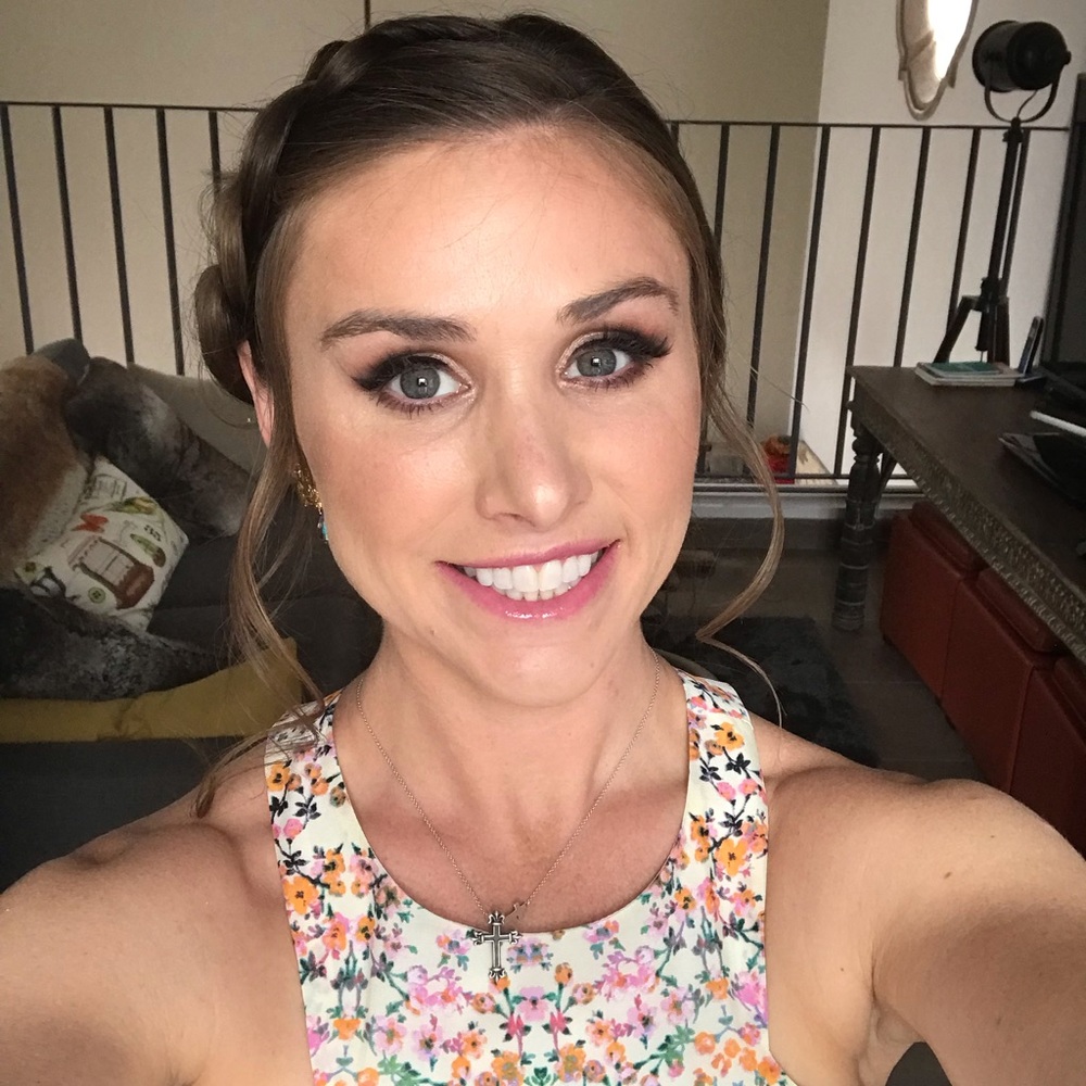 Meet your Posher, Kaila